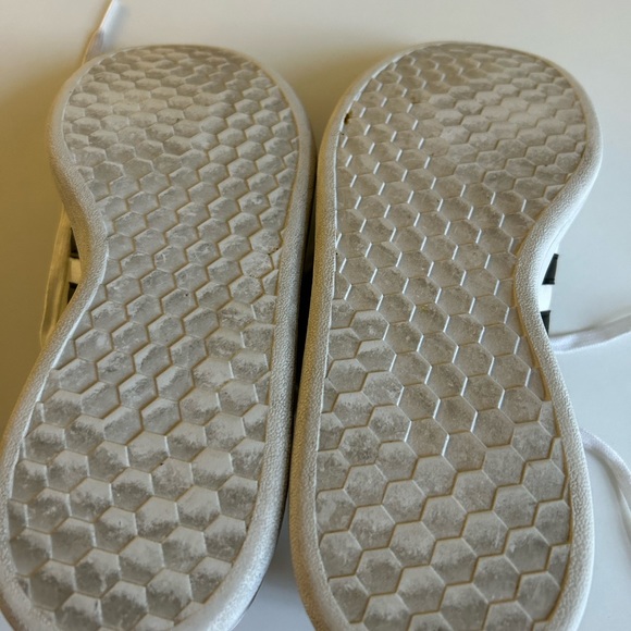 Adidas classic white runner- men’s size 7 - Picture 7 of 7